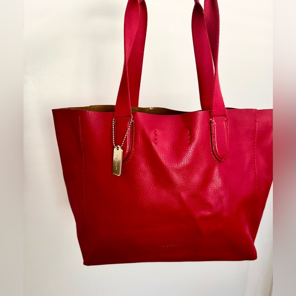 Coach Derby Large Red Pebble Leather Tote Shoulder Bag Gold Hang Tag Excellent - Picture 11 of 11